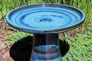 Freestanding Ceramic Bird Bath Fountain